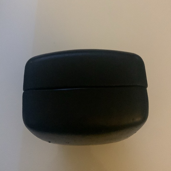 VERSACE NWOT Black Clamshell Sunglass Case - Picture 4 of 8